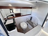 Axopar 28 Cabin - Heads
